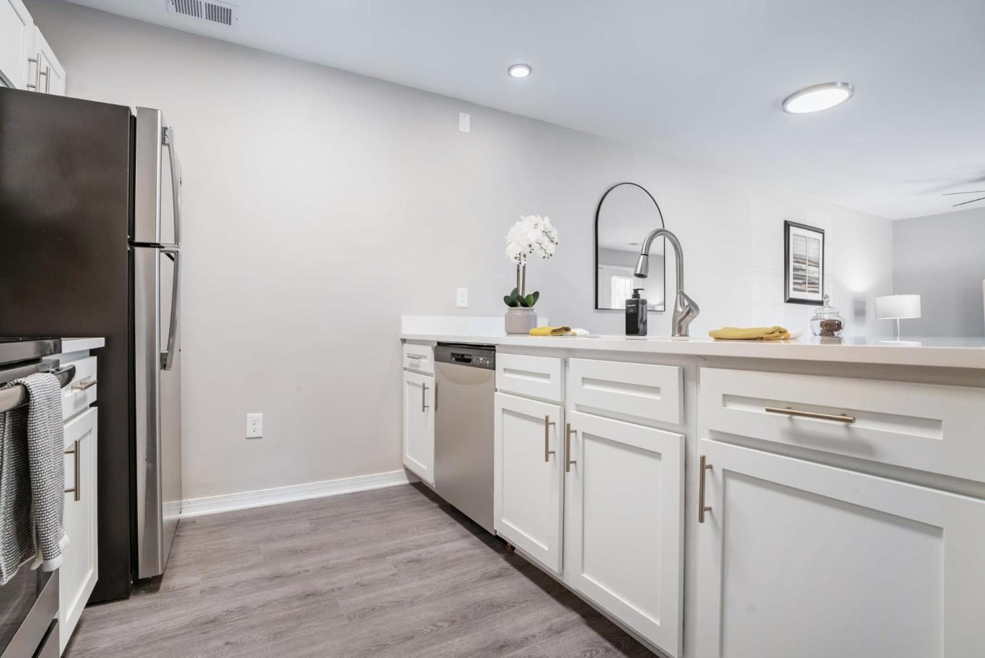 One Bedroom Apartment Near Downtown ローリー エクステリア 写真